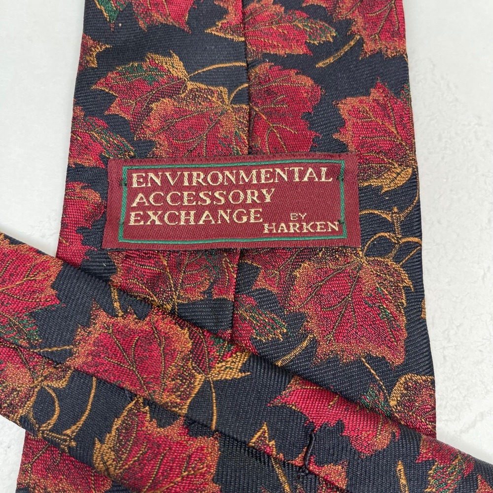 Vintage NWF Environmental Harken Silk Nectike Tie Mens Red Maple Leaf Novelty - Picture 4 of 7